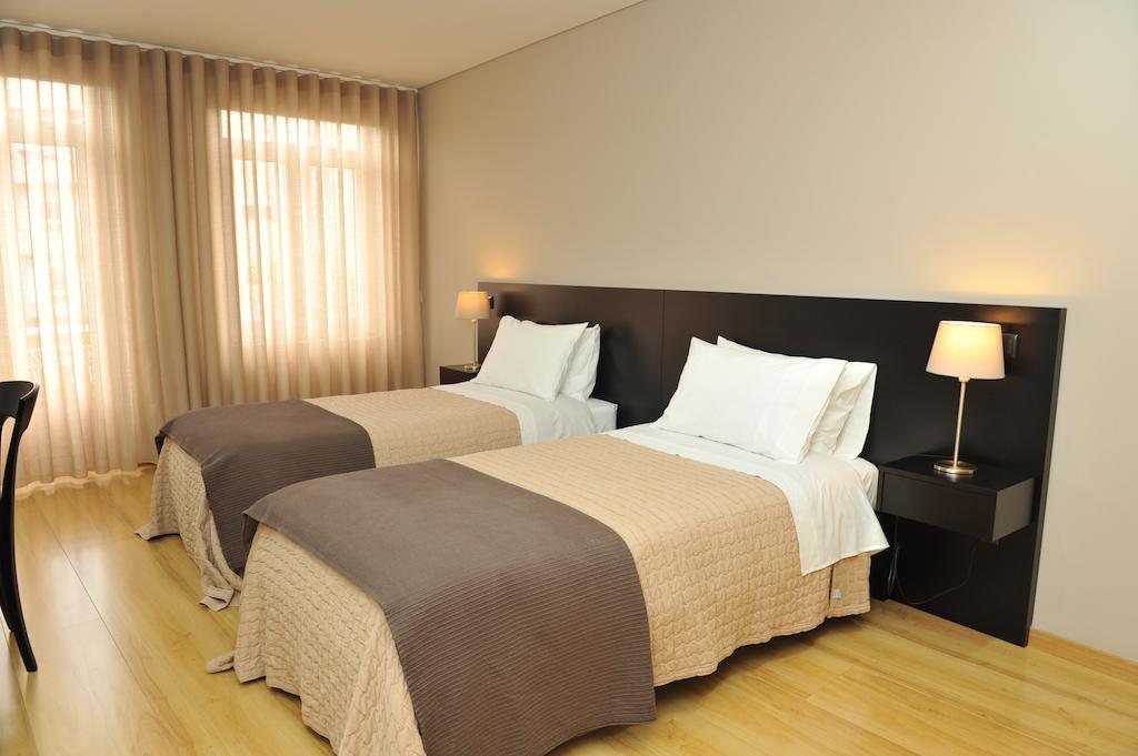 Pensao Santo Antonio Hotel วีลาโนวา เจ ฟามาลีเกา ห้อง รูปภาพ